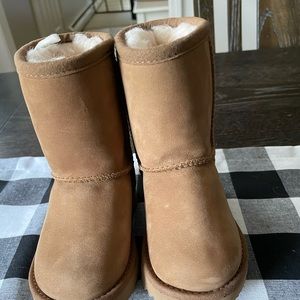 Baby/Toddler Uggs - excellent condition